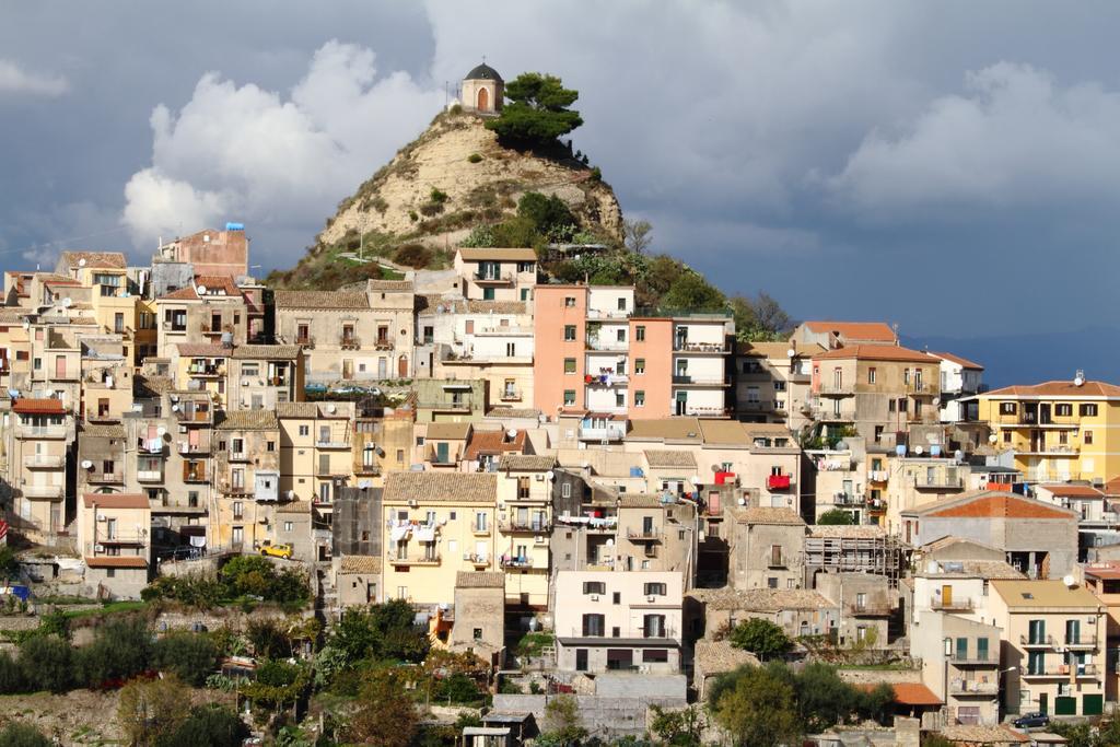 Vecchia Dimora Resort Centuripe Экстерьер фото