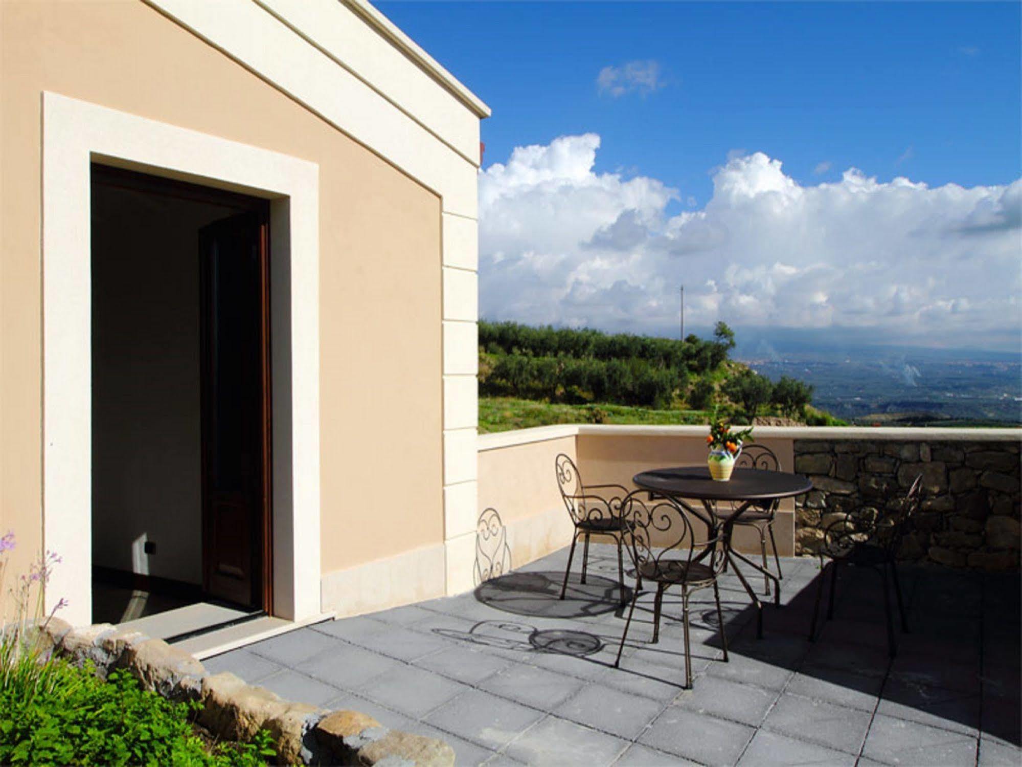 Vecchia Dimora Resort Centuripe Экстерьер фото